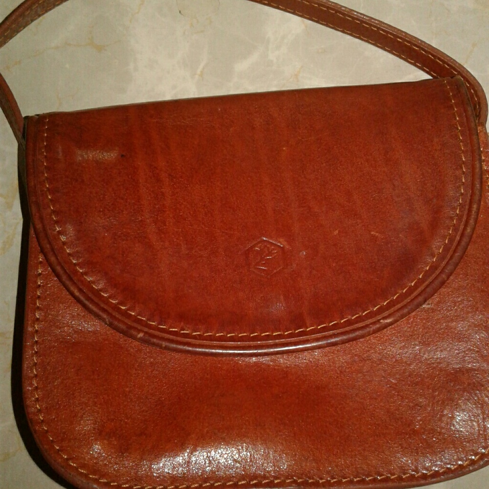 COPY - Valentina in pell crossbody